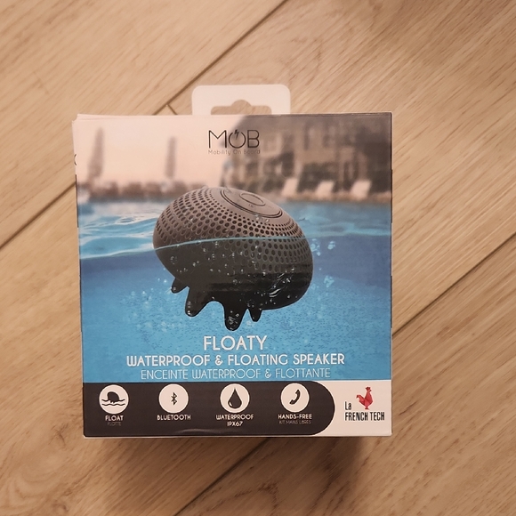 Other - NWB Floaty Waterproof Black Speaker